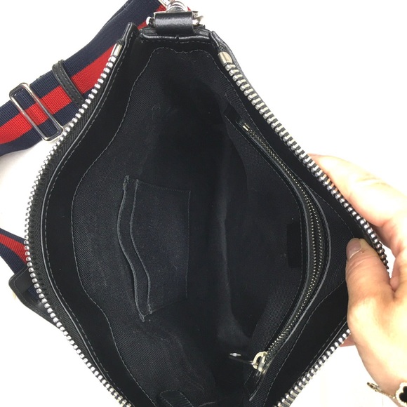 Gucci authentic unisex black crossbody bag - Picture 13 of 16